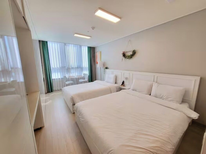 Bedroom 2, THE STAY SONGDO, Yeonsu
