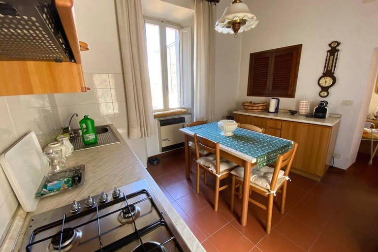 Dining Room 6