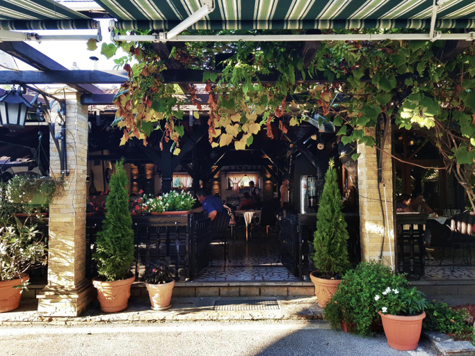 Food & Drinks 4, Sobe kod brata, Ljig