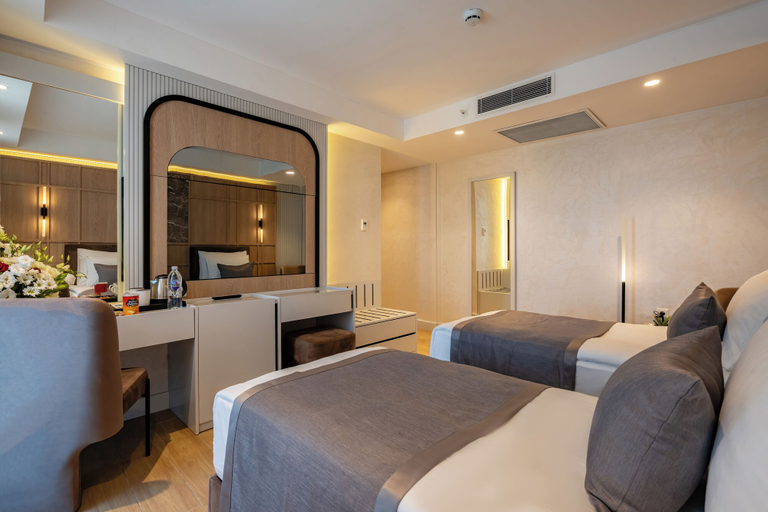 Bedroom 2, Awen Lara Hotel, Antalya