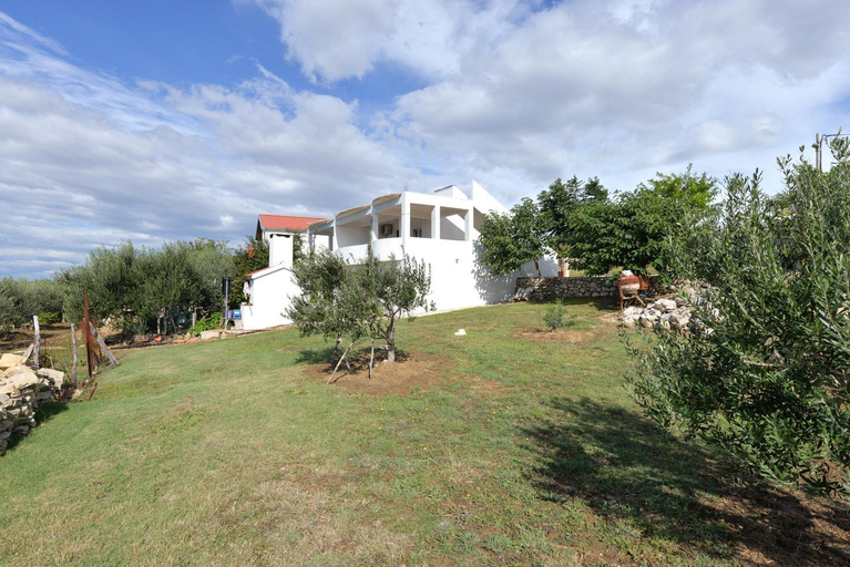 Others 3, Apartments Antica - Edita, Ražanac
