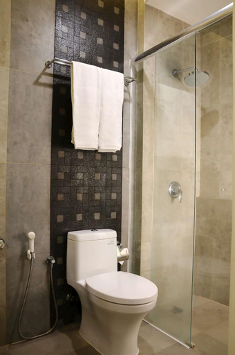 Bathroom 19