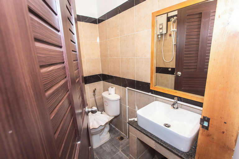 Bathroom 4