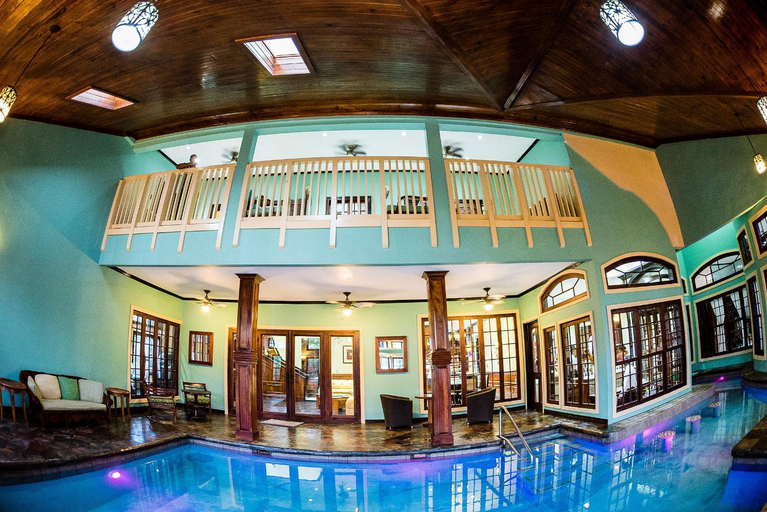 Swimming pool, Villa Dora Mae