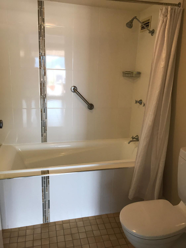 Bathroom 4, Coral Towers Holiday Apartments, Cairns