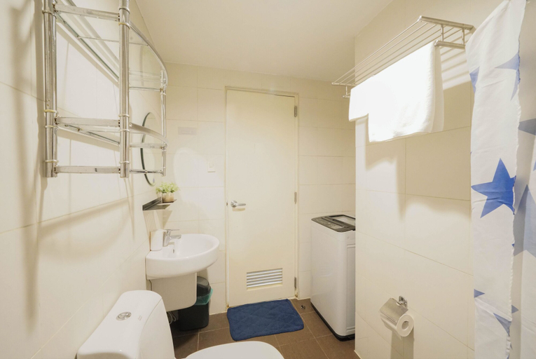 Bathroom 3, KL Tower, Makati City