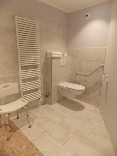 Bathroom 3, Au Relais Provencal, Var