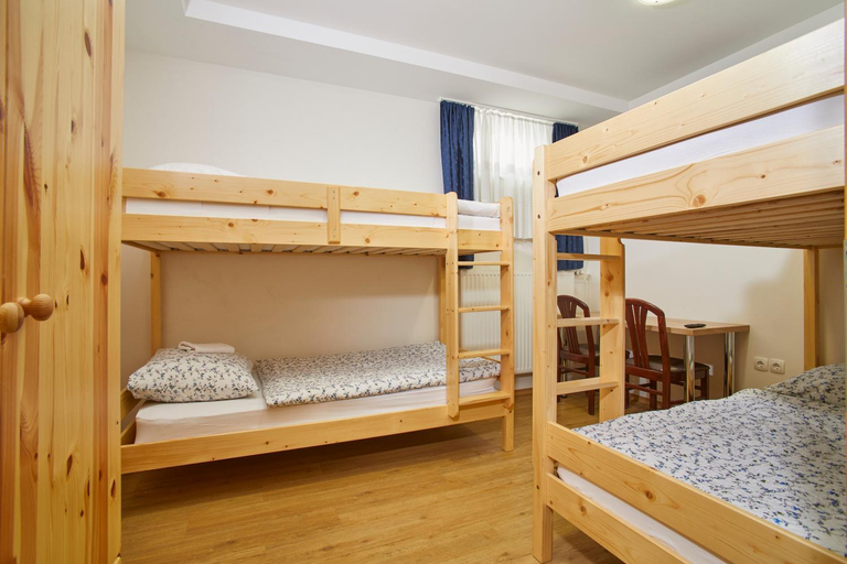 Bedroom 2, Hostel Delalut, Ravne na Koroškem