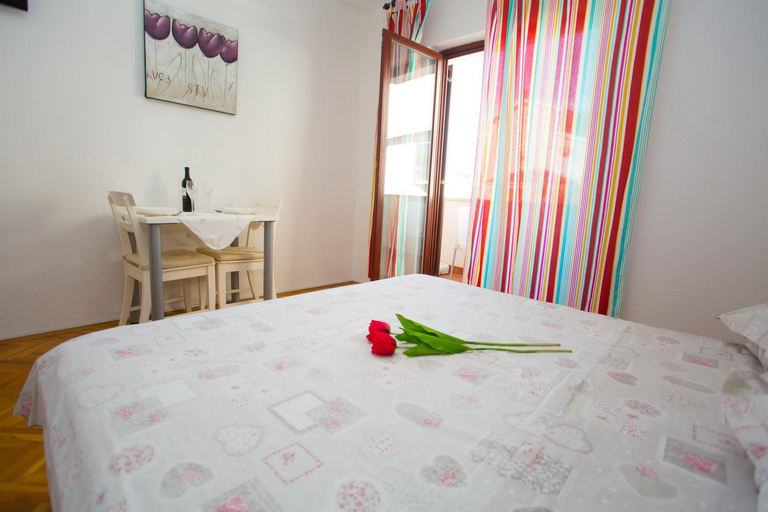 Others 2, Apartments Zoran, Baška Voda