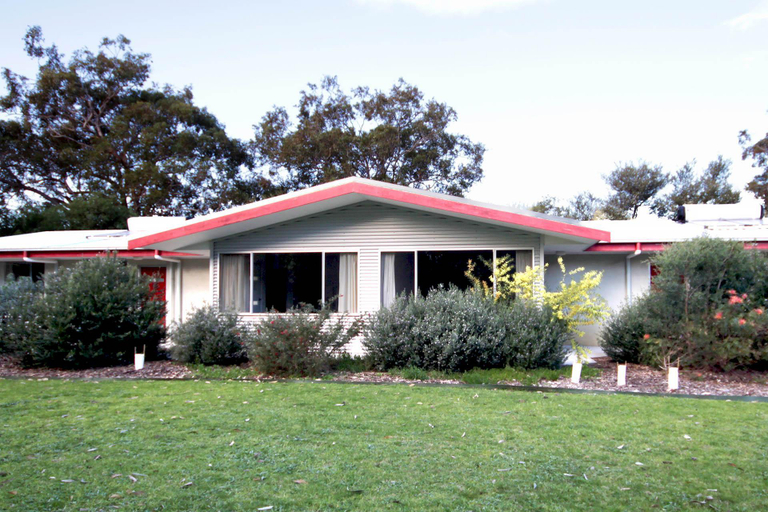 Exterior 6