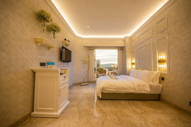 Bedroom 9
