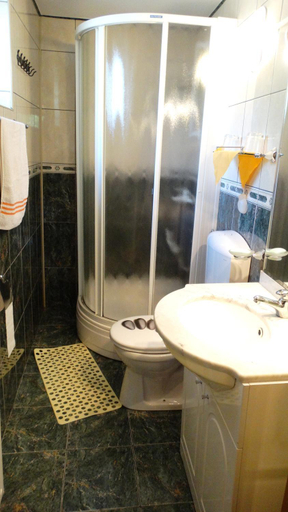 Bathroom, Di-Ana, Sibiu