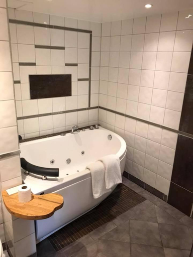 Bathroom 3, Kisa Wardshus & Hotell, Kinda