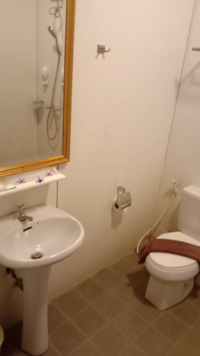 Bathroom 3, Nakakiri Resort and Spa, Thong Pha Phum