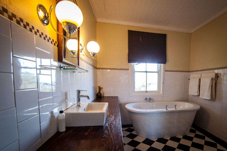 Bathroom 6