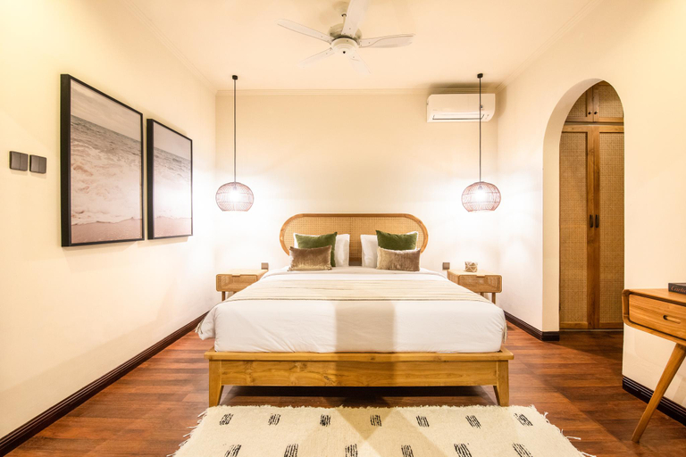 Others 5, Luxury 4BR Haven, 3min to Canggu's Beach Elegance, Badung