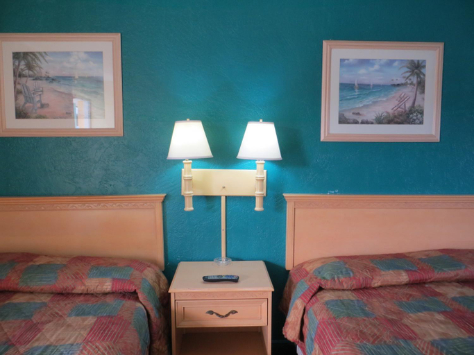 Bedroom, Skyway Motel, Volusia