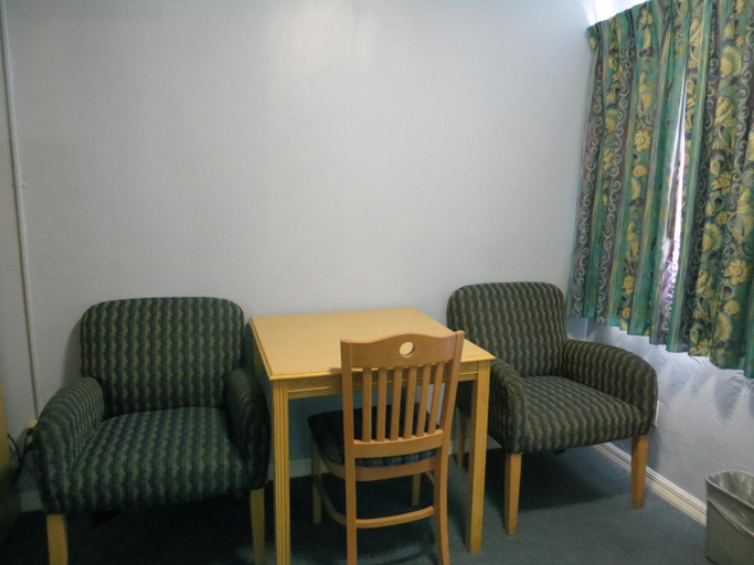 Others 4, Skyway Motel, Volusia