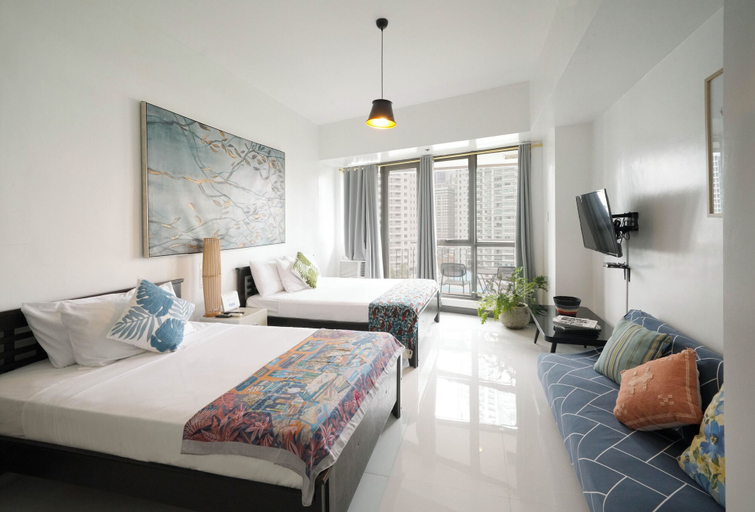 Bedroom 2, KL Tower, Makati City