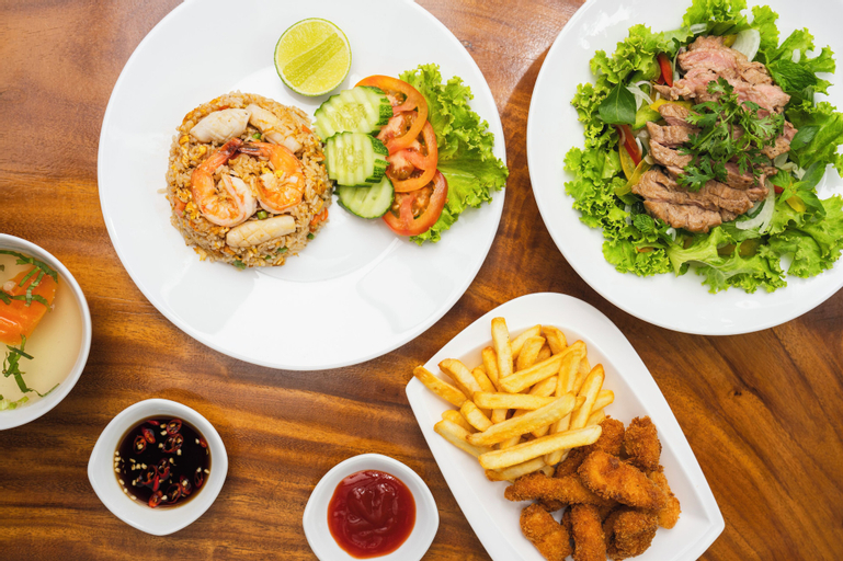 Food & Drinks 17