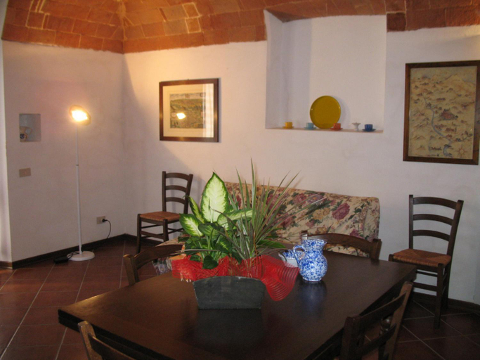 Others 2, Apartment Le Palaie - 'Panettoni' PEC201 by Interhome, Pisa