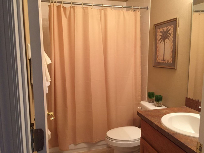 Bathroom 3, 5 Bedroom Highgate Park Villa, Polk