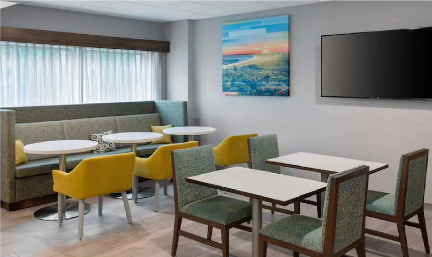 Public Area 3, Hampton Inn Coventry - Warwick Area, Kent