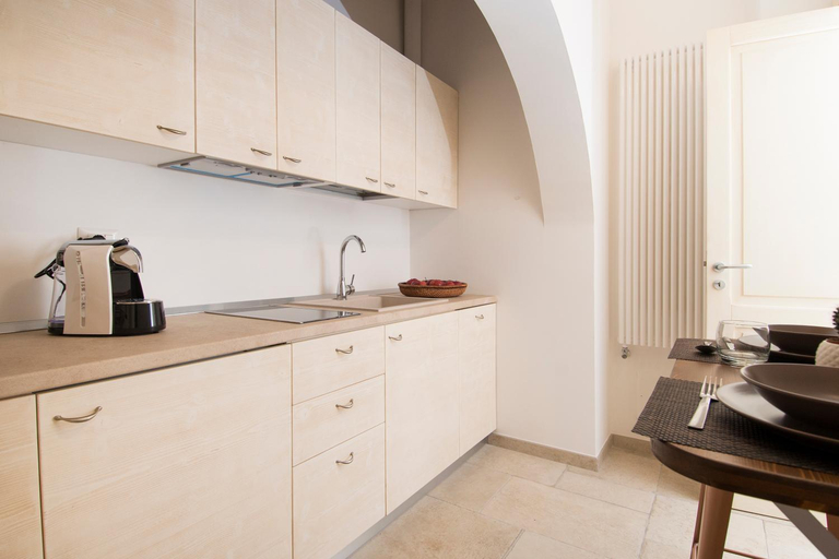 Others 2, Dimora Via Vitti - Puglia Mia Apartments, Bari