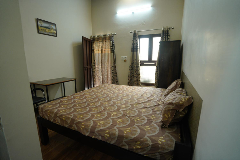 Others 3, Room in Haldwani with private Kitchen & Bath, Nainital
