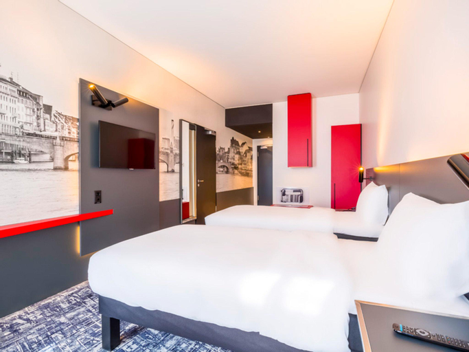 Bedroom 10