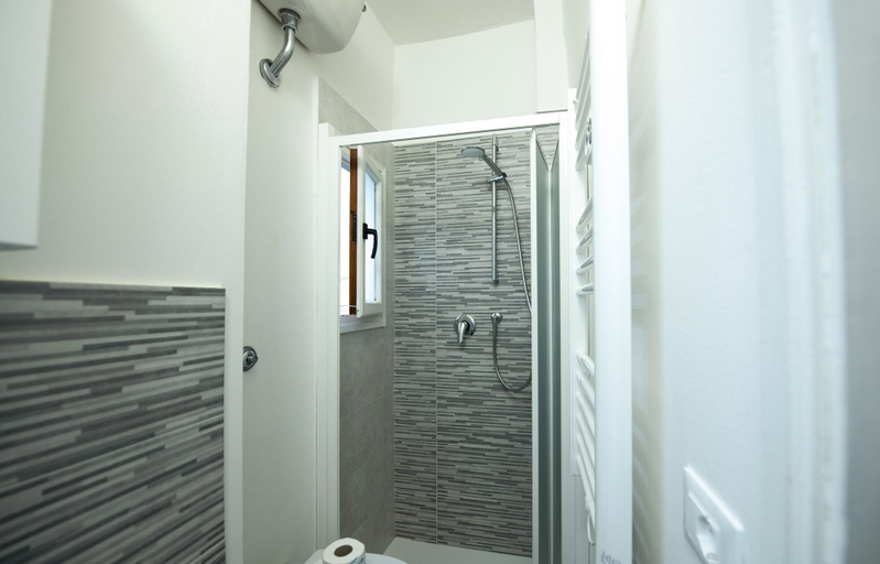 Bathroom 3, Mamo Florence - Macci Apartment, Florence