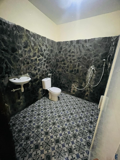 Bathroom 5, Mawar Bungalow, Lombok
