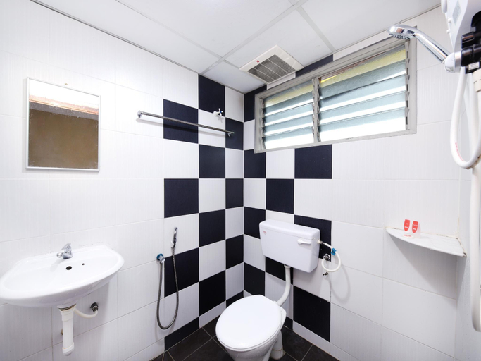 Bathroom 4, Silibin Times Inn Hotel, Kinta