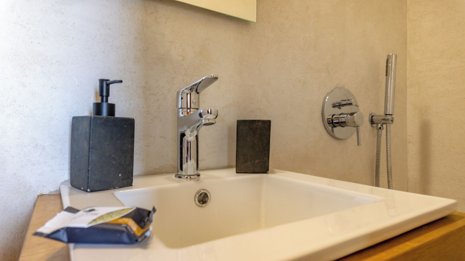 Bathroom 5, D Palm Premium Living, Crete