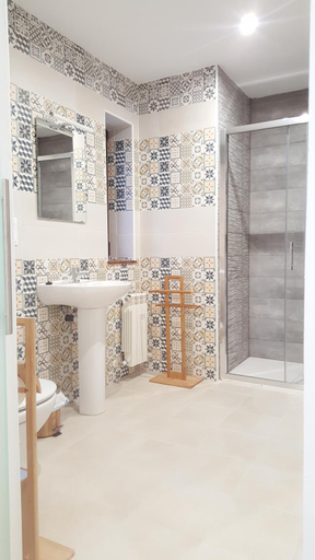 Bathroom 5, La Posada del Druida, León