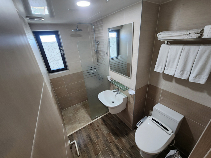 Bathroom 4, HAEMA HOTEL, Jeju