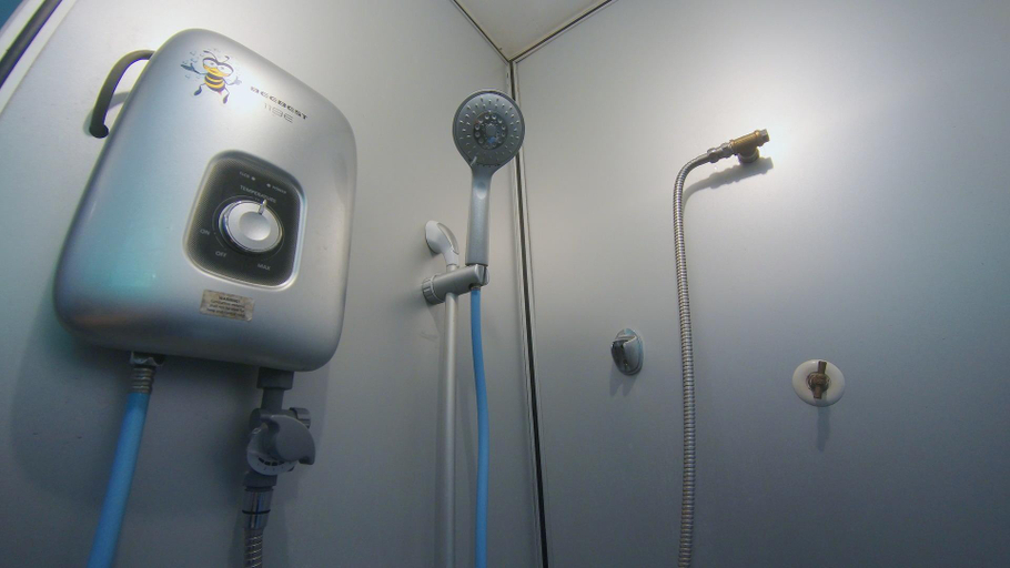 Bathroom 2