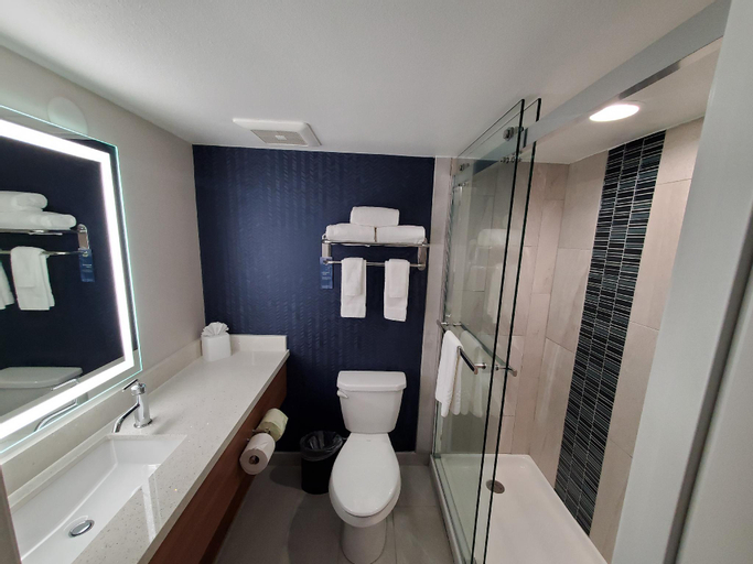 Bathroom 4