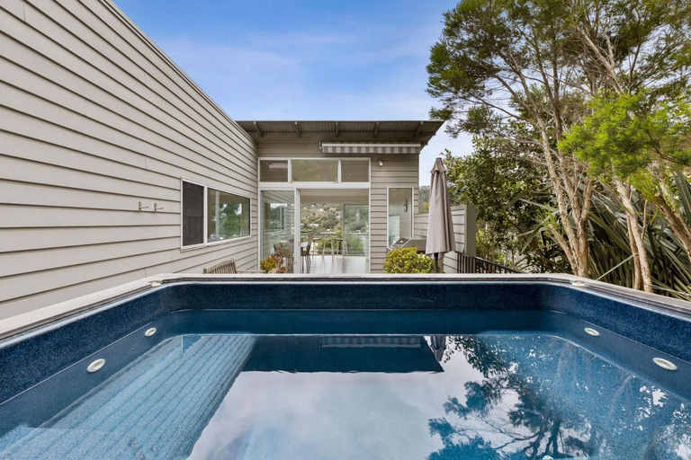Others 3, Drift - Luxury, location and ocean views, Colac-Otway - South