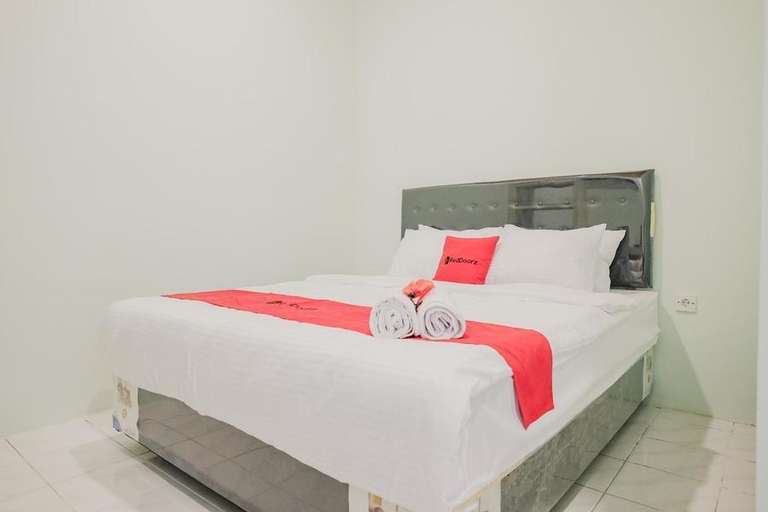 Bedroom 8
