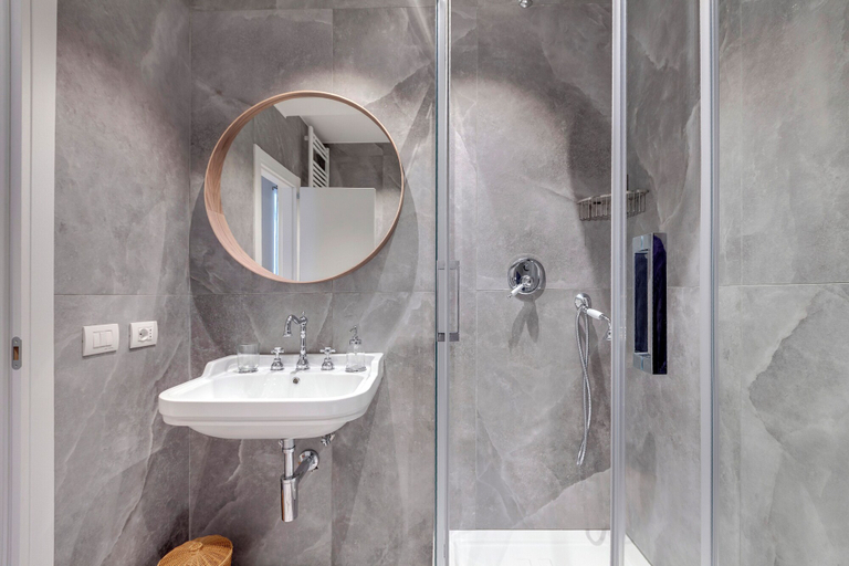 Bathroom 4, Mamo Florence - La Badessa Apartment, Florence