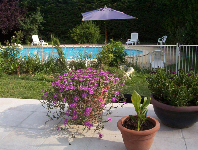 Others 4, La Maison Rose, Drôme