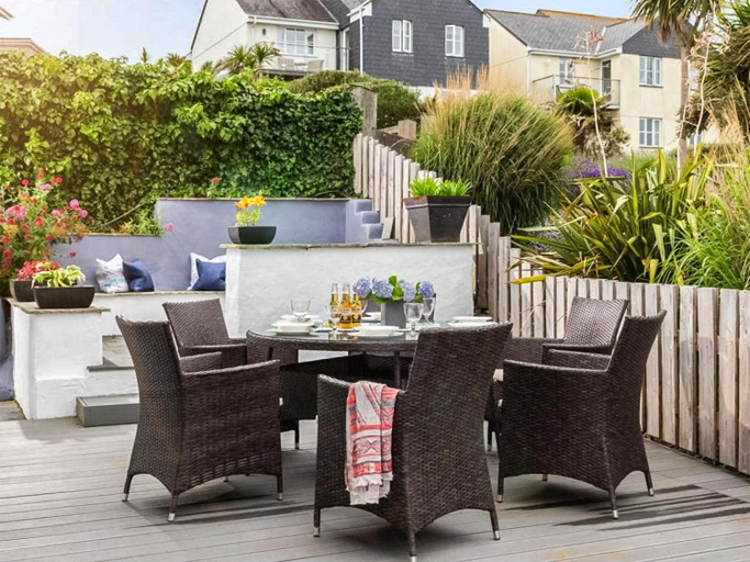 Others 5, Harbour Heights, Cornwall
