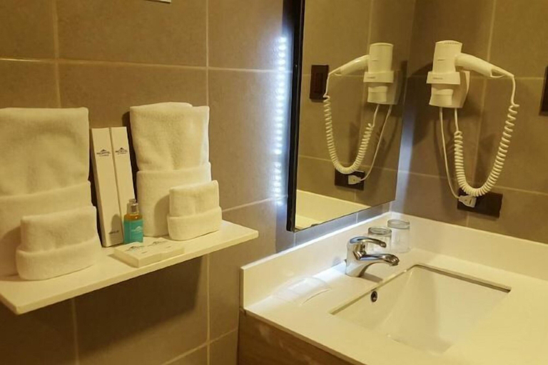 Bathroom 30