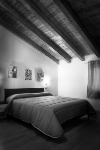 Others 5, Asaro Camere, Agrigento