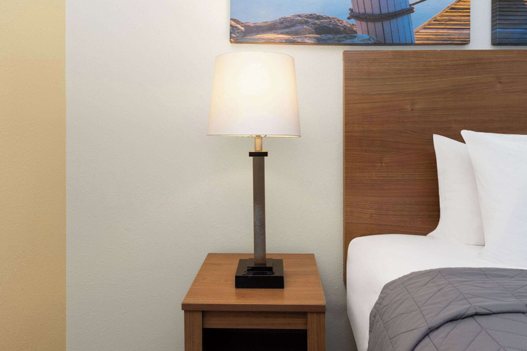 Bedroom 4, Days Inn by Wyndham Biloxi Beach, Harrison