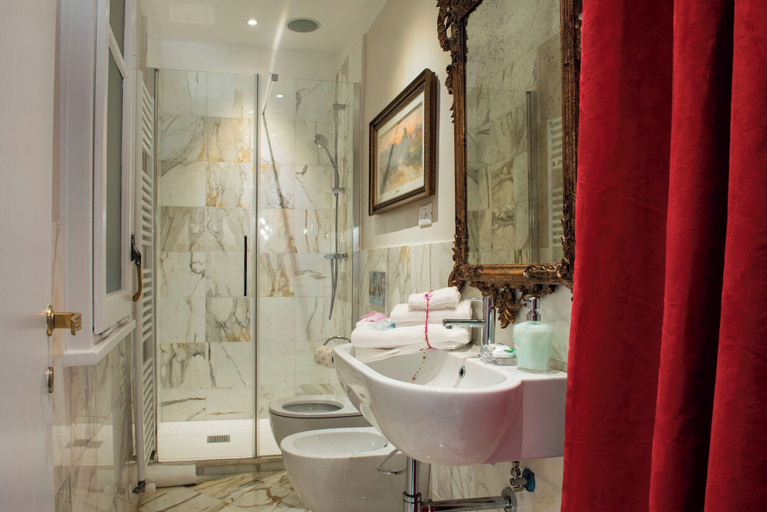 Bathroom 4, Mamo Florence - La Galerie Luxury Apartment, Florence