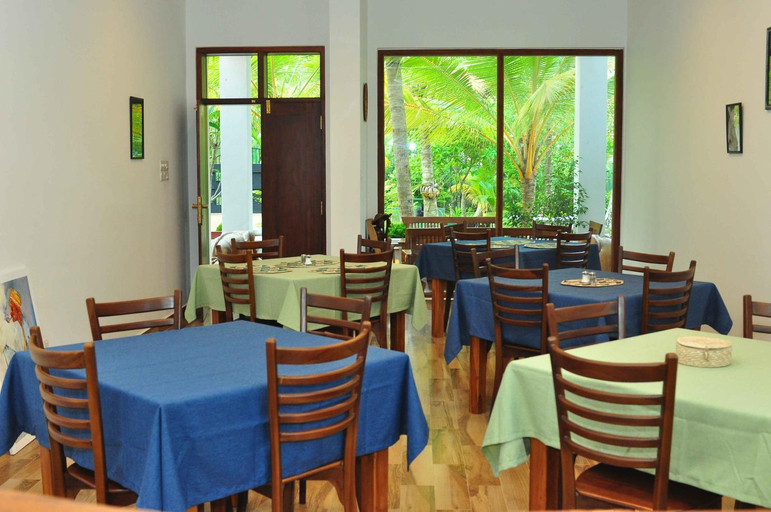 Food & Drinks 5, Aliya Lanka, Beruwala