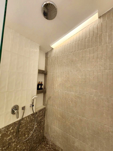 Bathroom 26