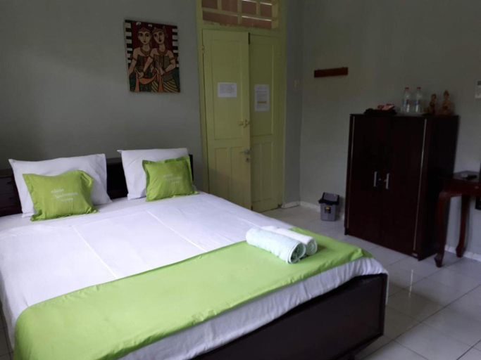 Bedroom, Ndalem Ngadiwinatan homestay, Yogyakarta